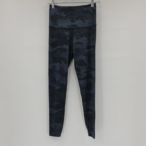 Beyond Yoga Dark Camo Pattern Leggings Size M